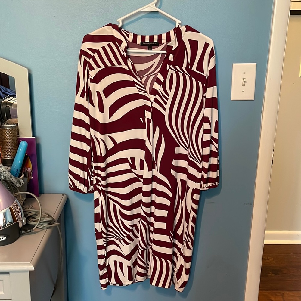 Banana Republic Dress - Size Medium